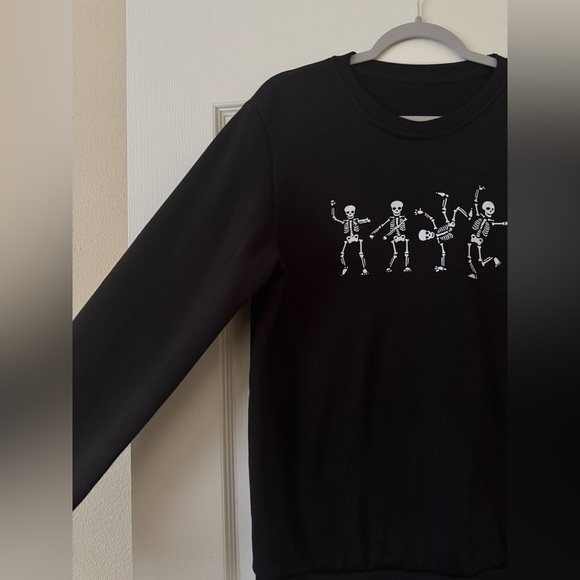SHEIN Skeleton Print Sweatshirt - Picture 5 of 7